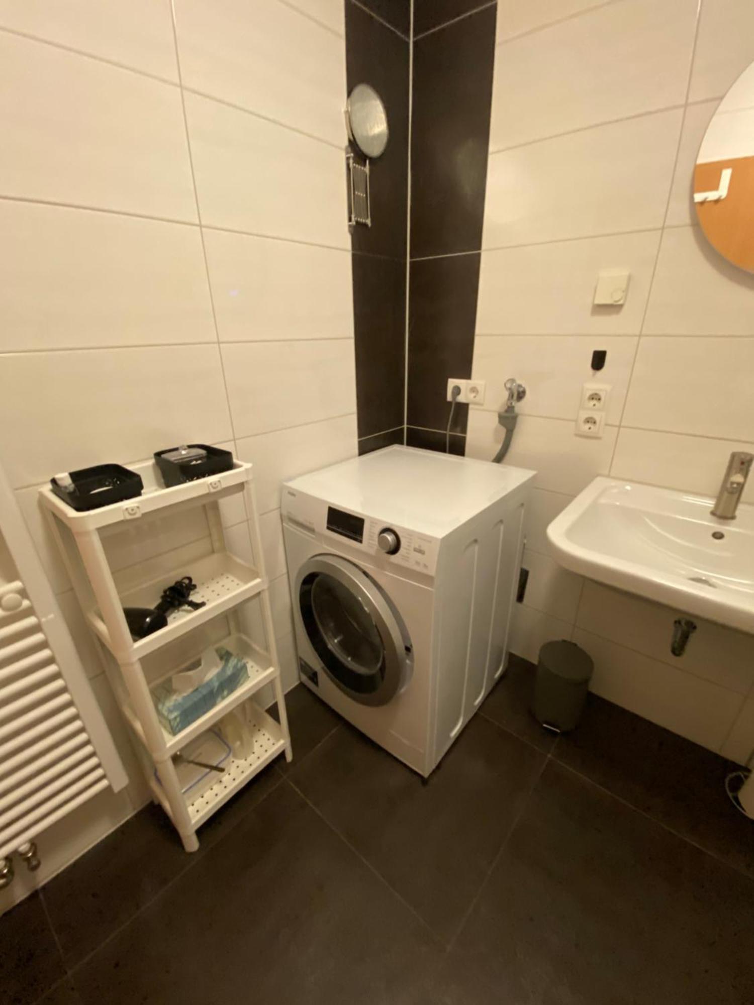 Gross, Modern, Vollausgestattet, Gemuetlich Mit Kueche Und Parkplatz Fuer Urlaub Oder Business Appartement Kettig Buitenkant foto