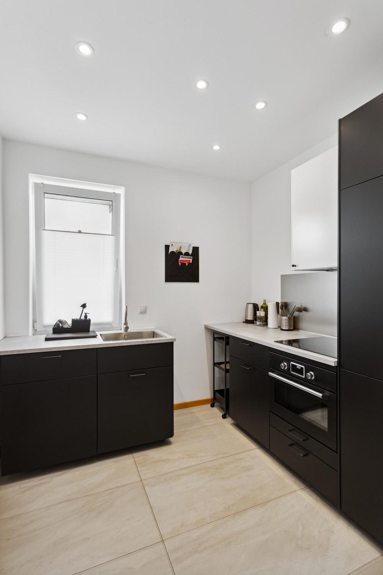 Gross, Modern, Vollausgestattet, Gemuetlich Mit Kueche Und Parkplatz Fuer Urlaub Oder Business Appartement Kettig Buitenkant foto