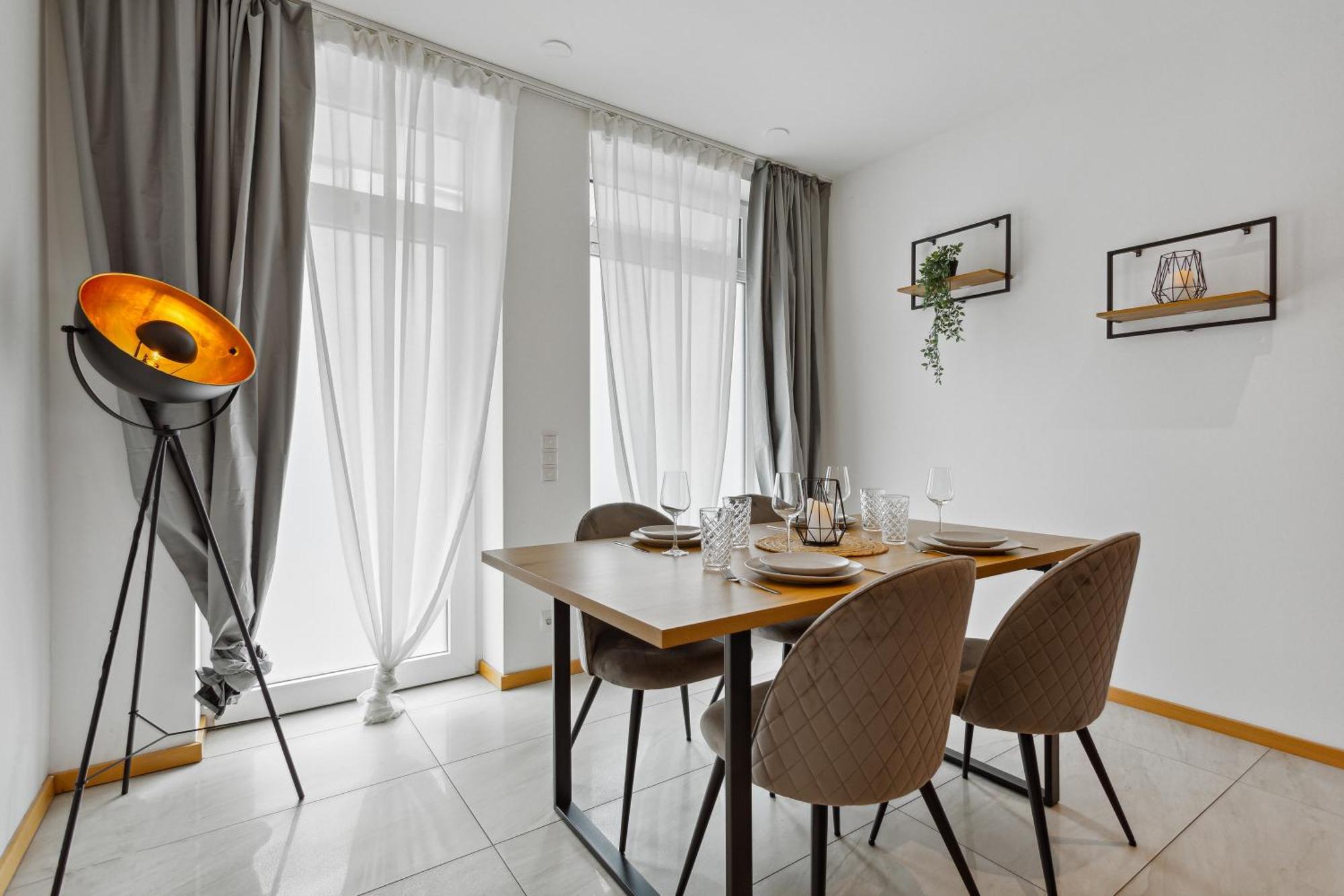 Gross, Modern, Vollausgestattet, Gemuetlich Mit Kueche Und Parkplatz Fuer Urlaub Oder Business Appartement Kettig Buitenkant foto